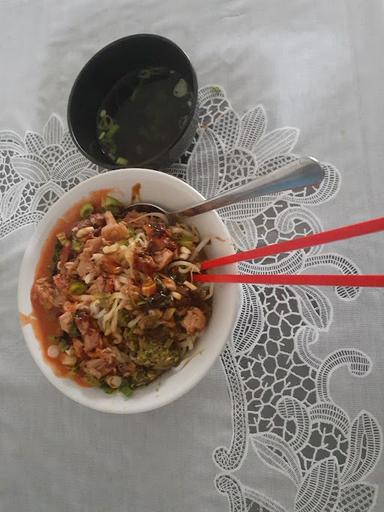 MIE AYAM OMAH