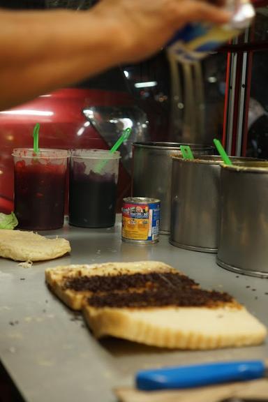 ROTI BAKAR DAN KUKUS PAK UCEN