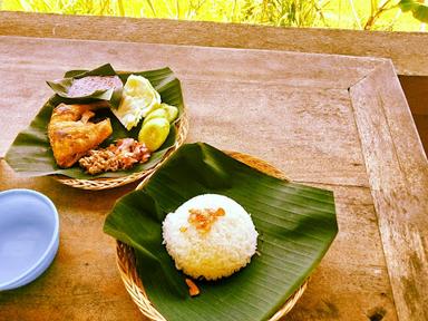 WARUNG MAKAN WILLY ARTHA