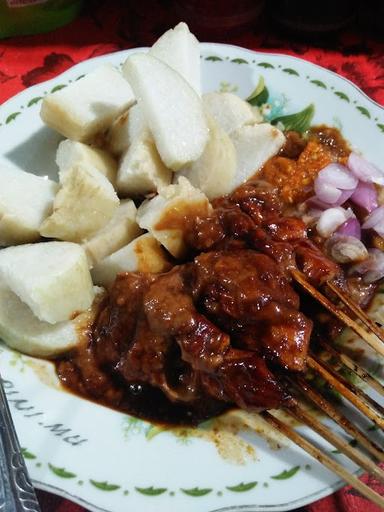 SATE AYAM MBAK RUS