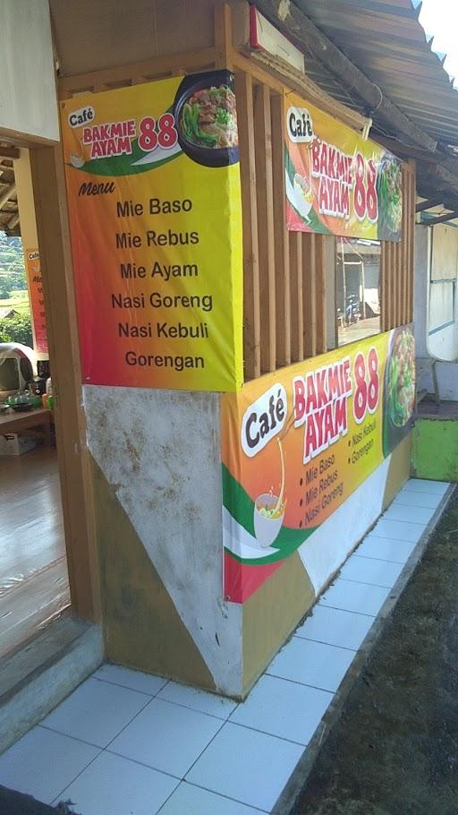 CAFE BAKMIE AYAM 88