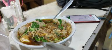 MIE AYAM & BAKSO PANGSIT POKOK E MELU