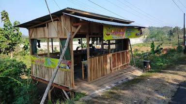 WARUNG MAKAN LEMBAH MANAH