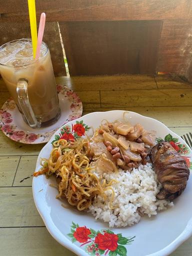 WARUNG MAKAN LEMBAH MANAH