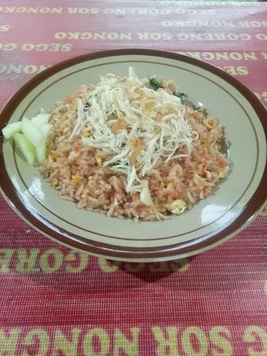 SEGO GORENG SOR NONGKO