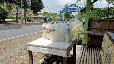 WARUNG LEGEND