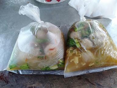 MIE AYAM & BAKSO SIDO MAKMUR