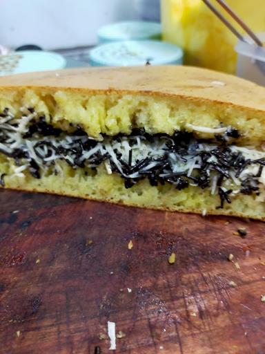 MARTABAK & TERANG BULAN WAHYU