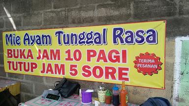 MIE AYAM CEKER TUNGGAL RASA