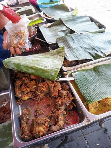 NASI SATE LILIT BU DINAR