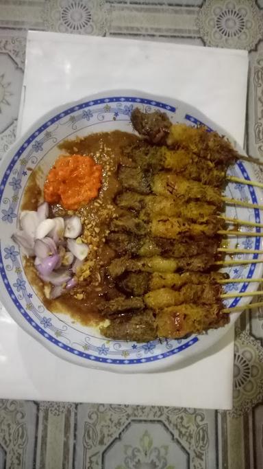 SATE CAK LATIEF