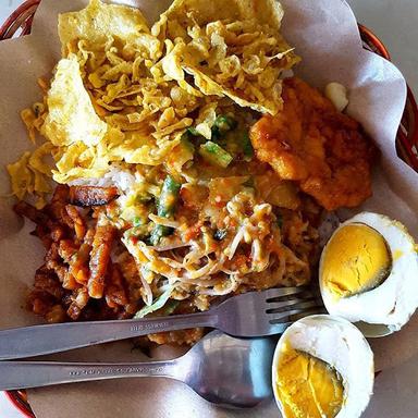 WARUNG PECEL MADIUN BU TRIS