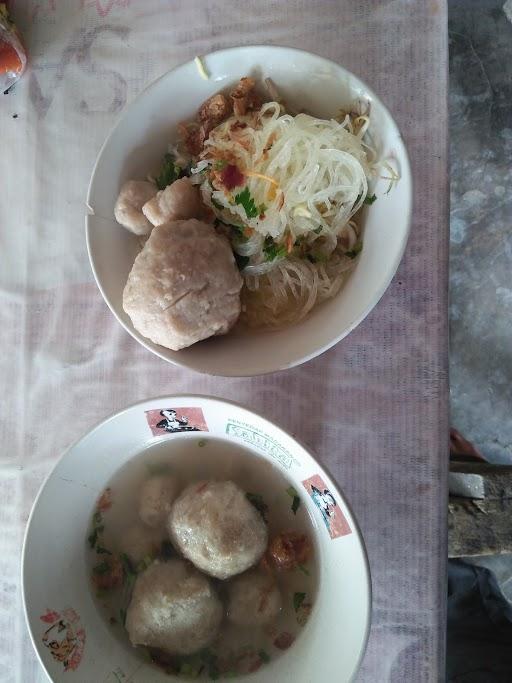 KEDAI BAKSO NGARONJOK