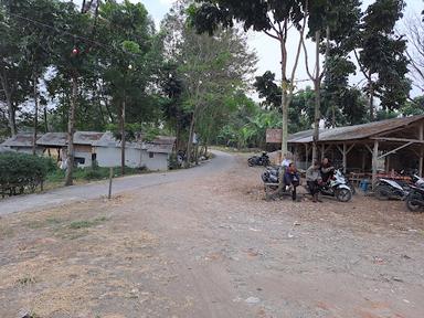 PARKIR SANCANG PARAHYANGAN RESTO