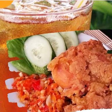 AYAM GEPREK SAMBAL GETAR MARINA