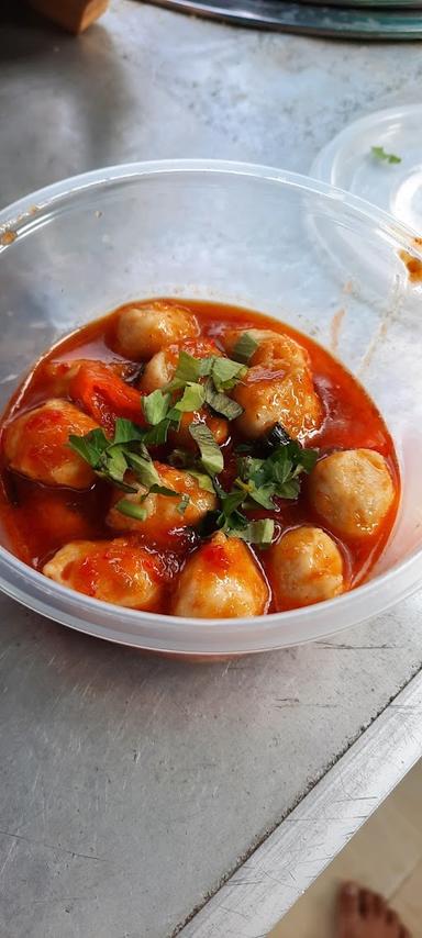 MISO BACOK DAN SOTO MEDAN MBAK TINA