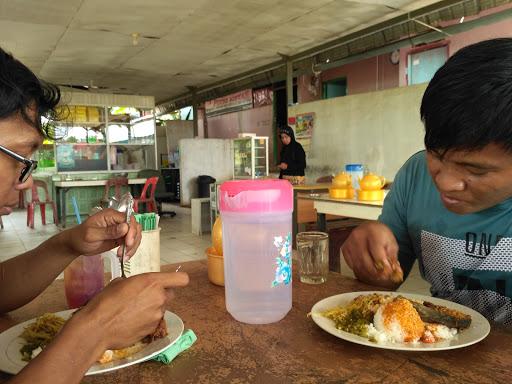 RUMAH MAKAN PUTRI AISYAH