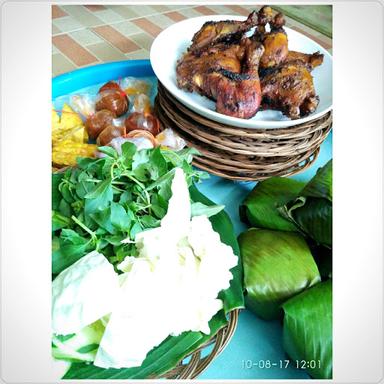 WARUNG AYAM BAKAR BU CH