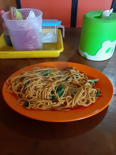 MIE AYAM BAKSO MULTAZAM