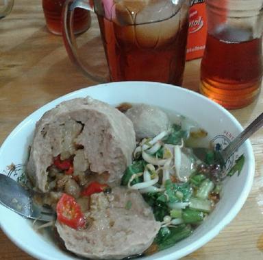 MIE AYAM CEKER & BAKSO BERANAK GOYANGLIDAH