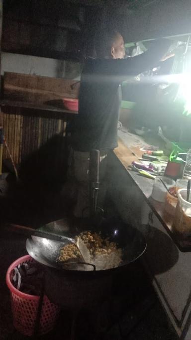 NASI GORENG MANG DEDE CABANG MAJENANG