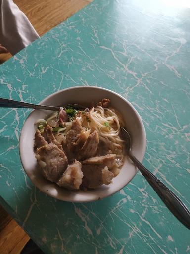 MIE AYAM & BAKSO KIMAN LURAH