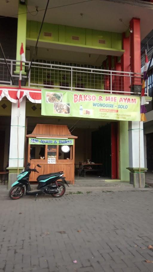 BAKSO & MIE AYAM