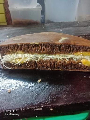 MARTABAK PARAHIYANGAN