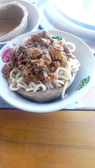 WR BAKSO AMANG KAMEUMEUT