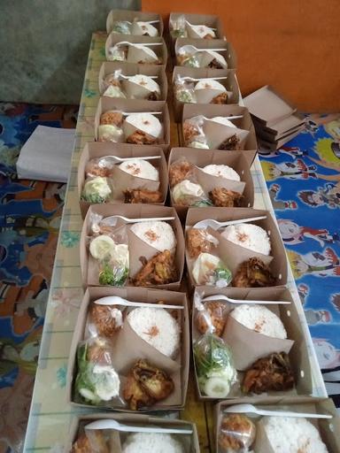 AYAM GORENG KREMES PAK RAGIL