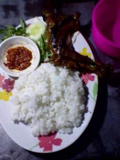 BEBEK&AYAM BAKAR BU SUGI