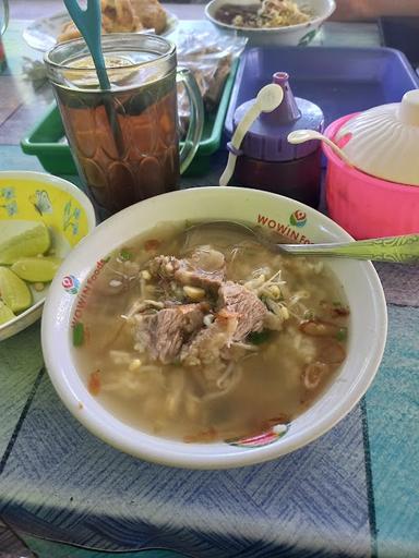 SOTO DAGING SAPI & AYAM BU WALIYEM