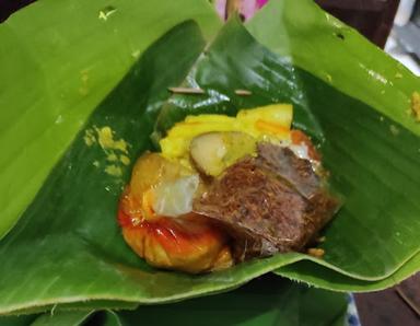 WARUNG NASI JHEJHEN CIK ELLYAK