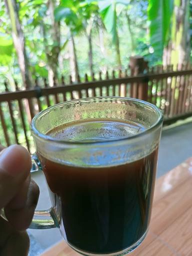 KEDAI KOPI MENOREH PAK ROHMAT