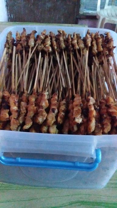 WARUNG SATE PAK KADAR