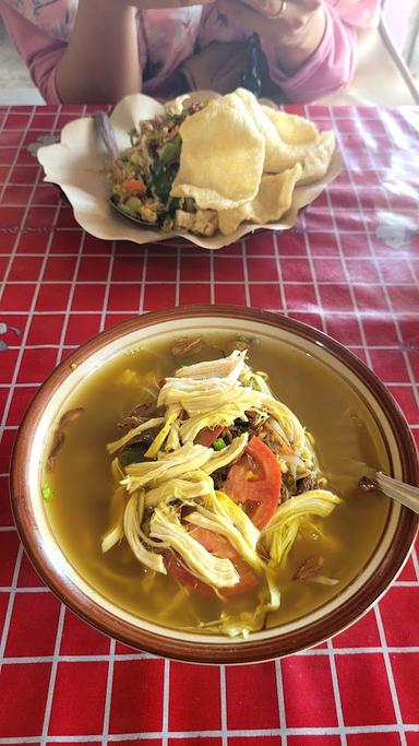 SOTO BASKOM BU LIS (SOTO BAKSO KOMPLIT BU LIS)