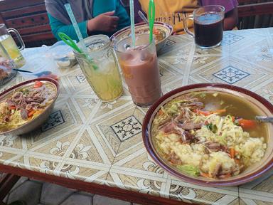 WARUNG BAMBU SOTO TONGSENG AYAM KAMPUNG