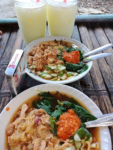 WARUNG MIE AYAM BANG KADIR