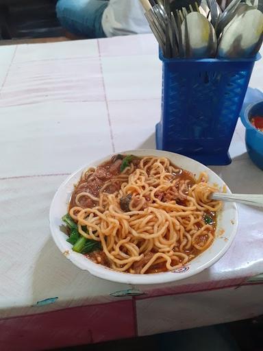 MIE AYAM BAKSO PAK GINO JETIS