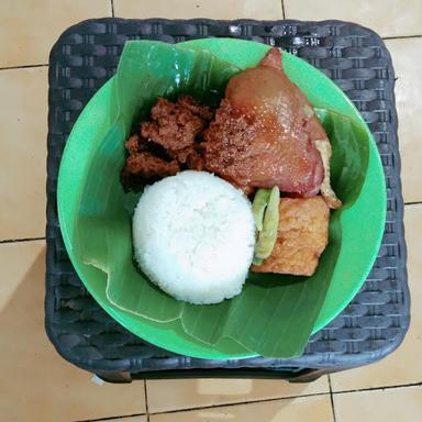 WARUNG GUDEG MBOK SLAMET