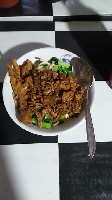 MIE AYAM SARI BATI