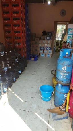 Photo's Toko Ali (Distro Aqua Gallon - Delivery)