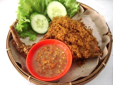 AYAM BEBEK SERUNDENG - BANG ANDI