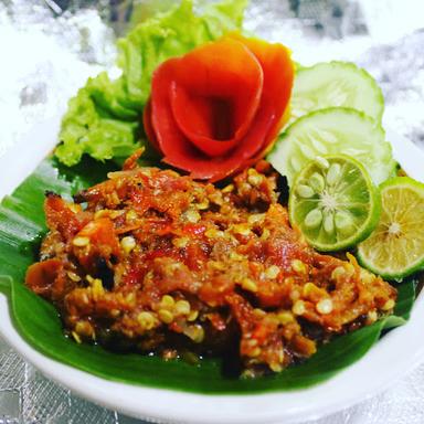 NASI LIWET SAMBEL COMELLL