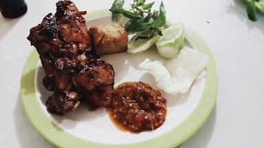 RUMAH MAKAN AYAM BAKAR/GORENG LOSARI