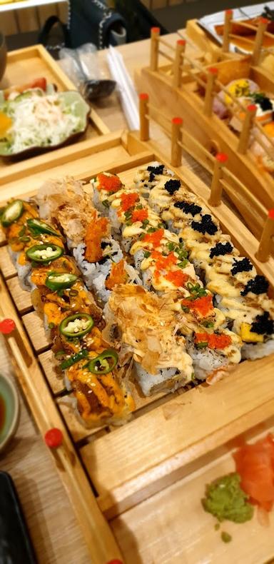 KUSHIRO SUSHI TEISHOKU - CIPUTRA WORLD SURABAYA