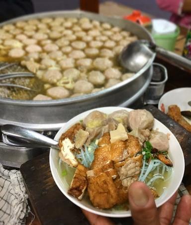 BAKSO GOYANG LIDAH CAK SU'IN