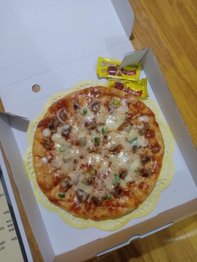 HALO KEBAB AND LET'S PIZZA