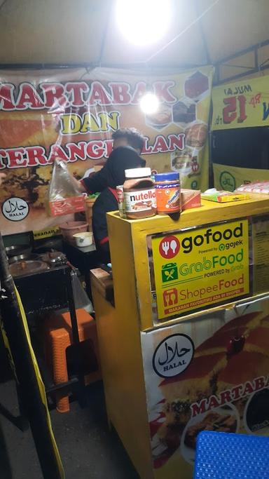 MARTABAK DAN TERANG BULAN AL-BAIK