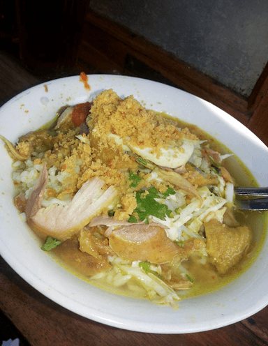 SOTO AYAM DAN NASI GORENG ANJASMORO